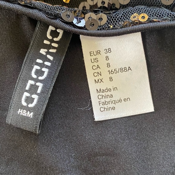 DIVIDED H&M 🖤BLACK & GOLD💛 LONG SLEEVES PECIAL OCCASIONS SEQUINS DRESS SIZE 8 - Picture 9 of 12